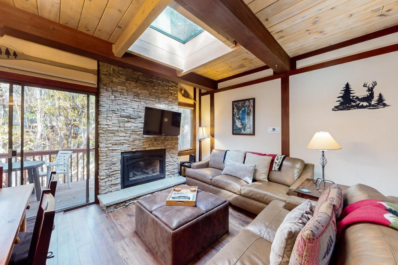 Creekside Retreat & Sierra Townhome Инклайн Вилидж Стая снимка